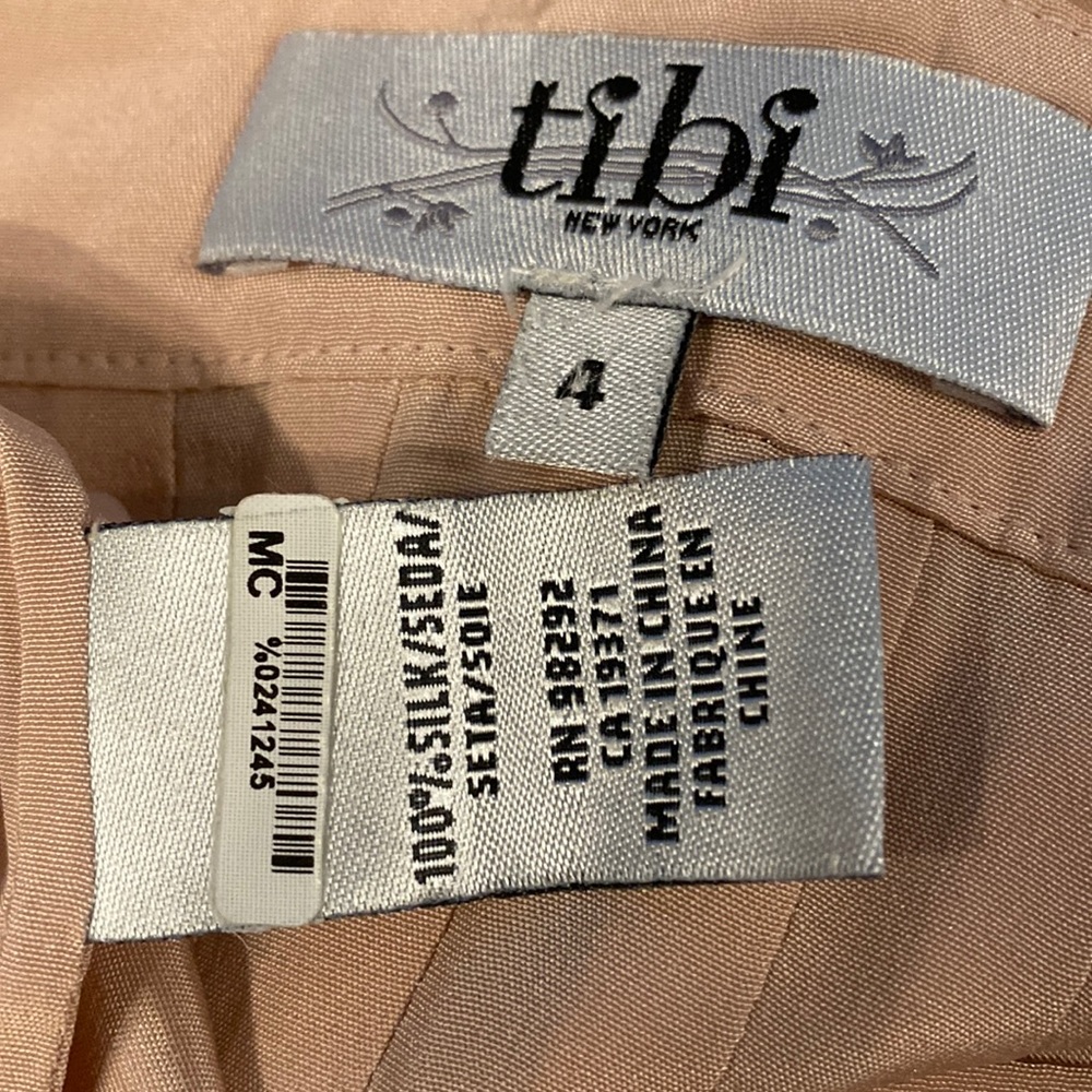 TIBI - silk pocketed, pleated romper: rose gold, square neck, button closure - 4 - Picture 6 of 16